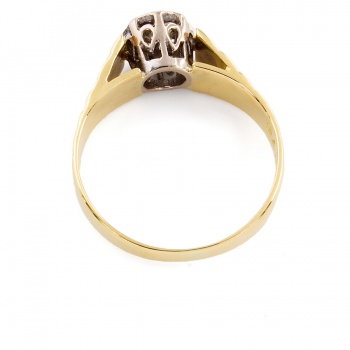 18ct gold Diamond Ring size J½
